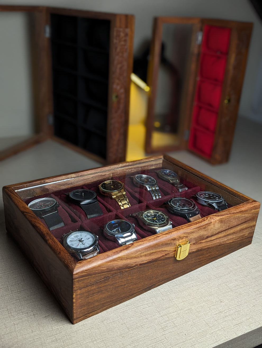 Classic Wooden Watch Box – Secure & Stylish Timepiece Storage